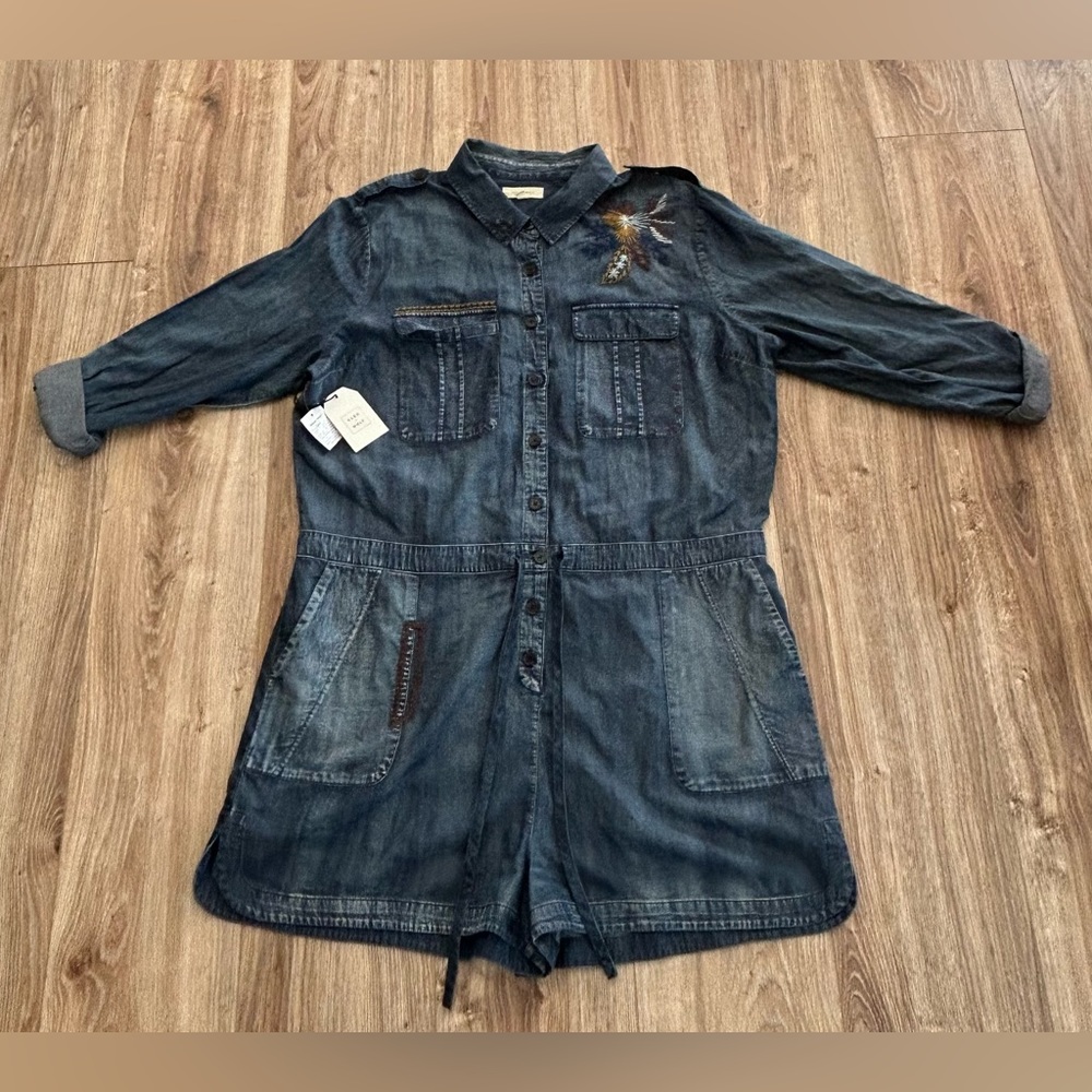 BRAND NEW JUMPER VERY CUTE $60
